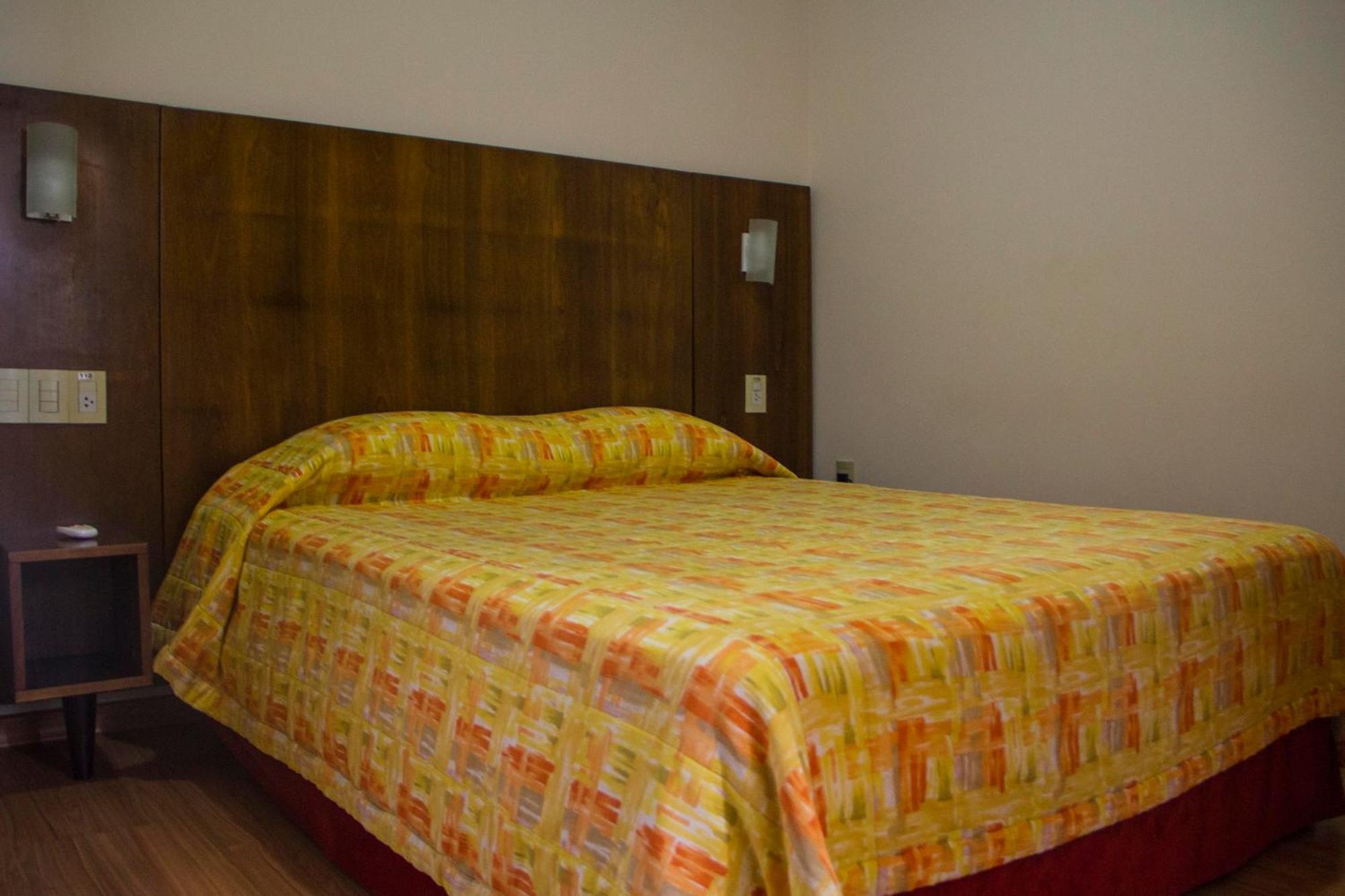 גוארטינגואטה Guara Inn Flat Service חדר תמונה